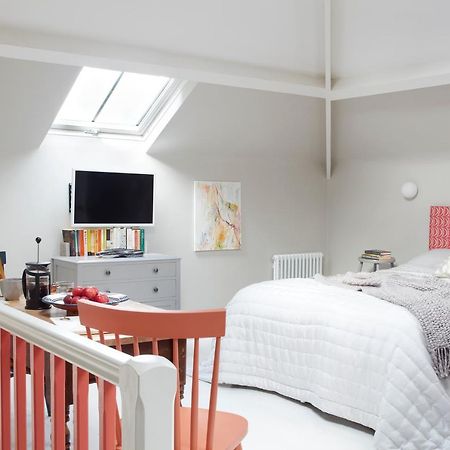 Stunning Studio Cntrl Totnes With Parking Екстериор снимка