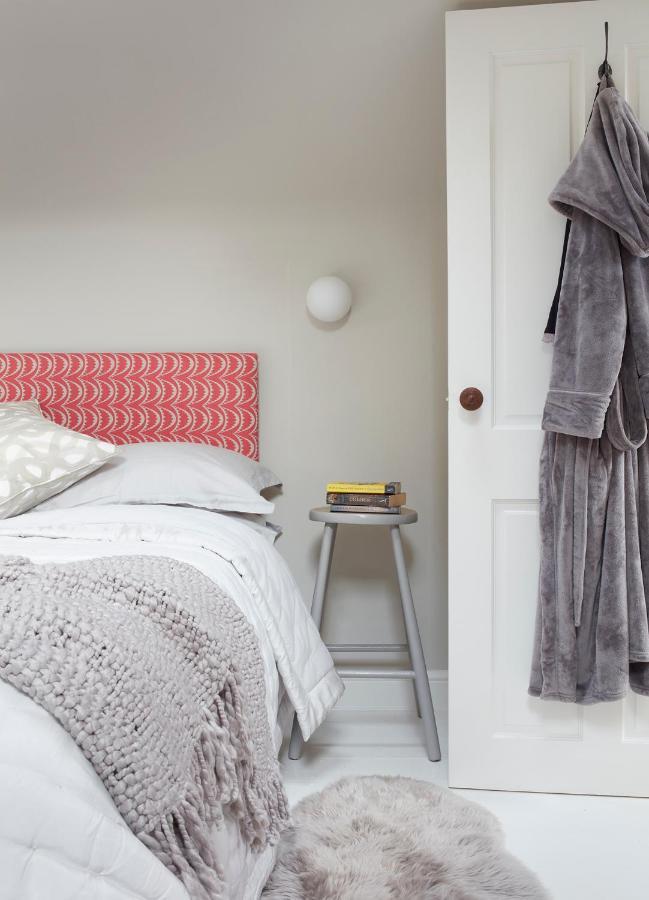 Stunning Studio Cntrl Totnes With Parking Екстериор снимка